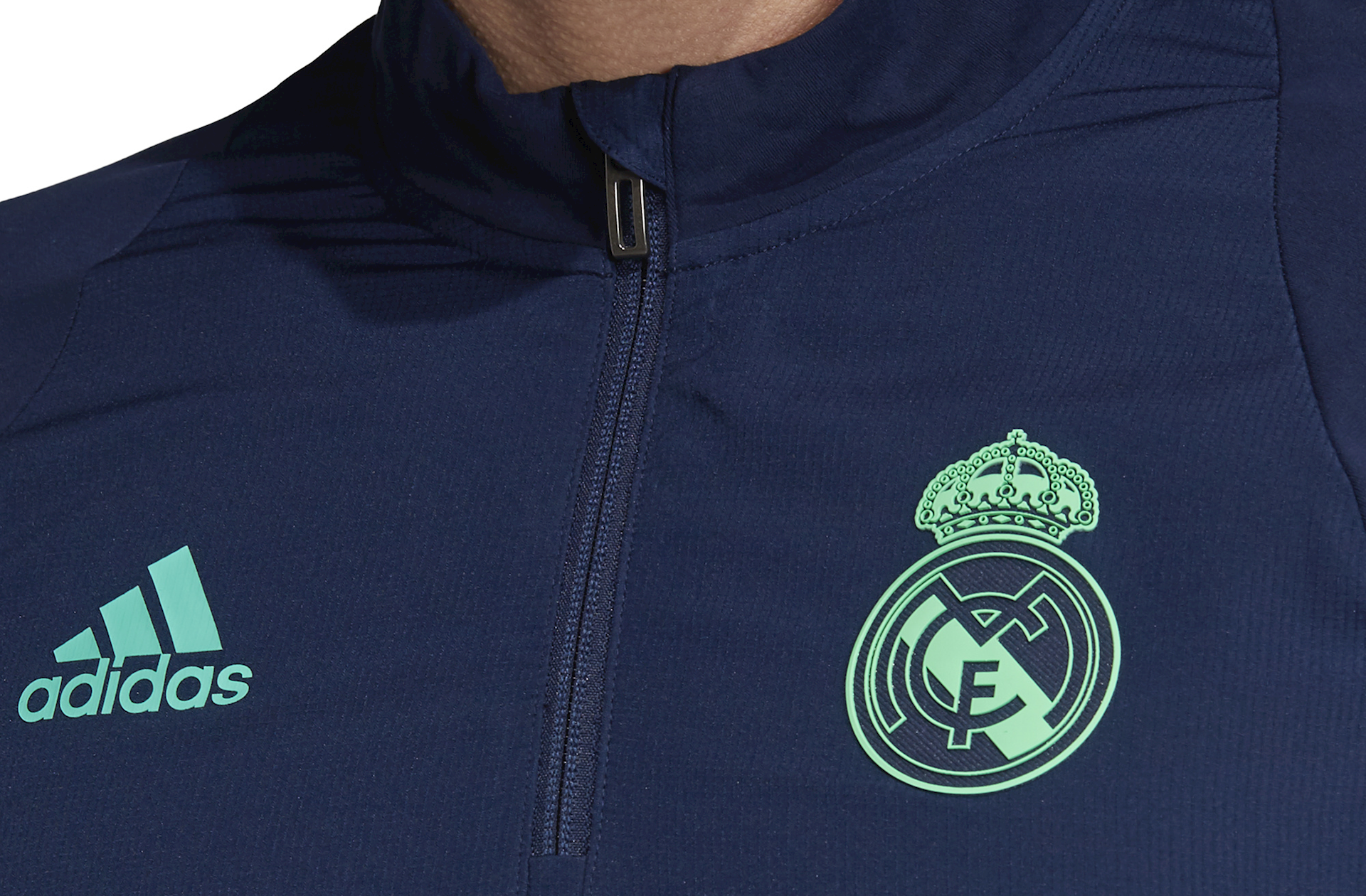 real-madrid-champions-league-trainingspak-2019-2020.png (1)