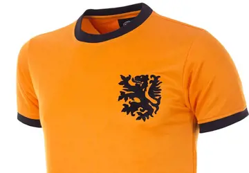 nederlands-elftal-voetbalshirt-1988.jpg