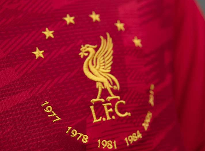liverpool-6-times-collectie-2019-20.jpg