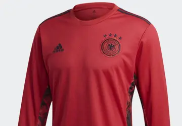 rood-duitsland-keeper-shirt-2020-2021-b.jpg