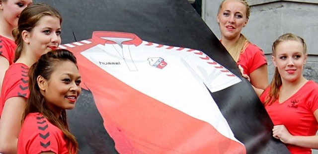 FC_Utrecht_thuisshirt_2012_2013.jpg