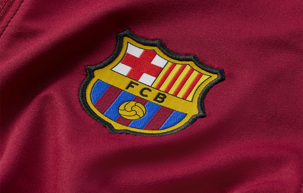 fc-barcelona-trainingspak-2020-21.jpg