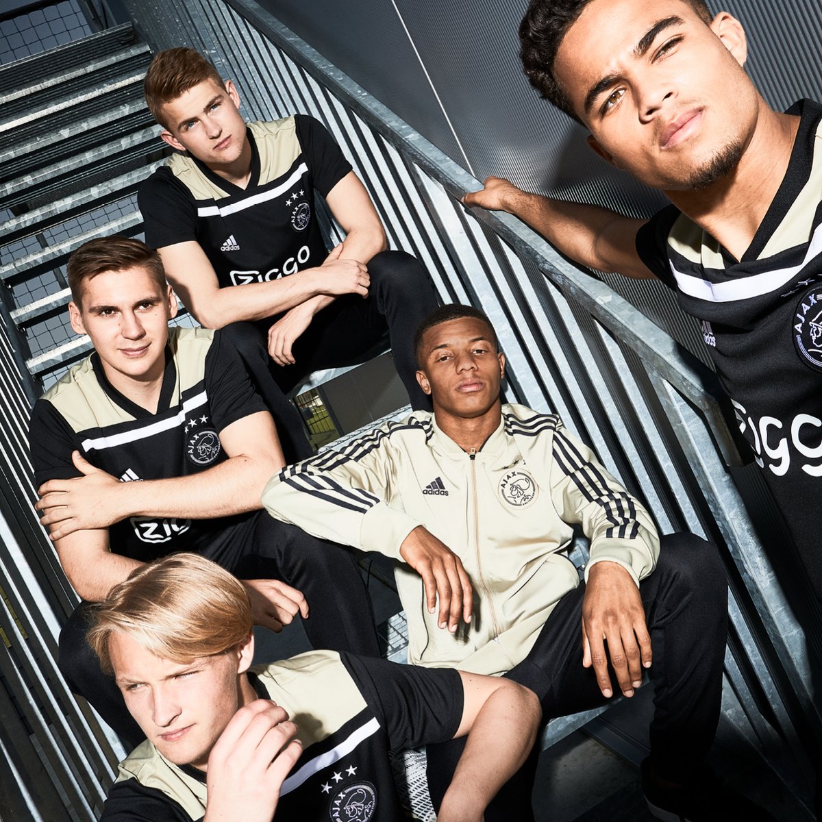 Ajax uitshirt 2018-2019