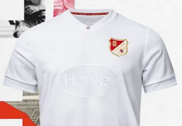 fortuna-dusseldorf-voetbalshirt-125-jaar.jpg