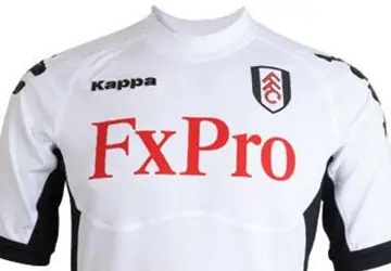 Fulham_FC_thuisshirt_2011_2012(1).jpg