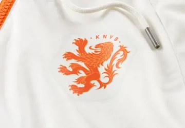 nederlands-elftal-windjack-2020-2021.jpg
