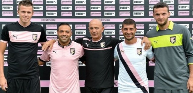PAlermo_voetbalshirts_2012_2013.jpg