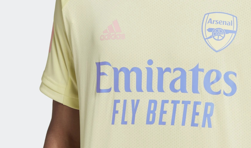 arsenal-training-shirt-2020-2021-geel.jpg