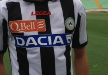 Udinese_voetbalshirts_2012_2013.jpg