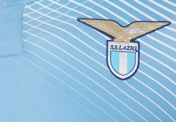 lazio-roma-voetbalshirt-2020-2021.jpg