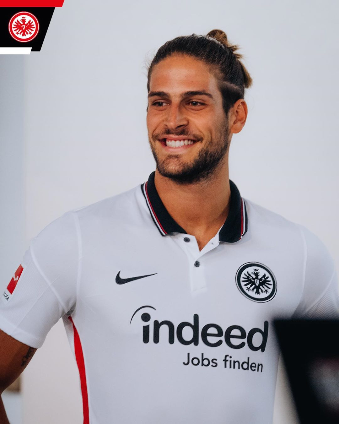 Eintracht Frankfurt Uitshirt 2020-2021 - Voetbalshirts.com