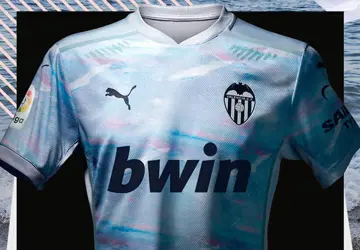 valencia-3e-shirt-2020-2021-d.jpg