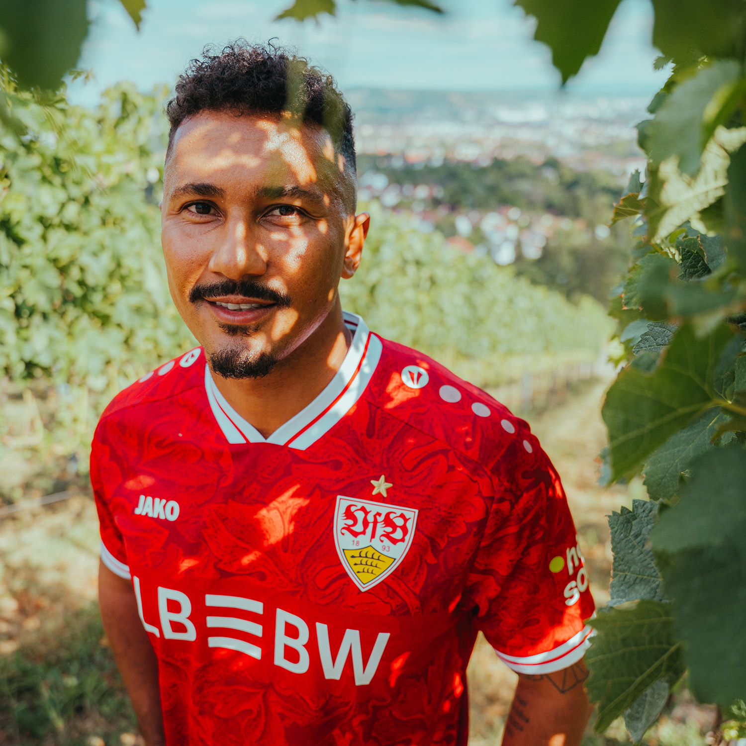 VFB Stuttgart voetbalshirts 2025-2026 bevat speciaal graphic patroon