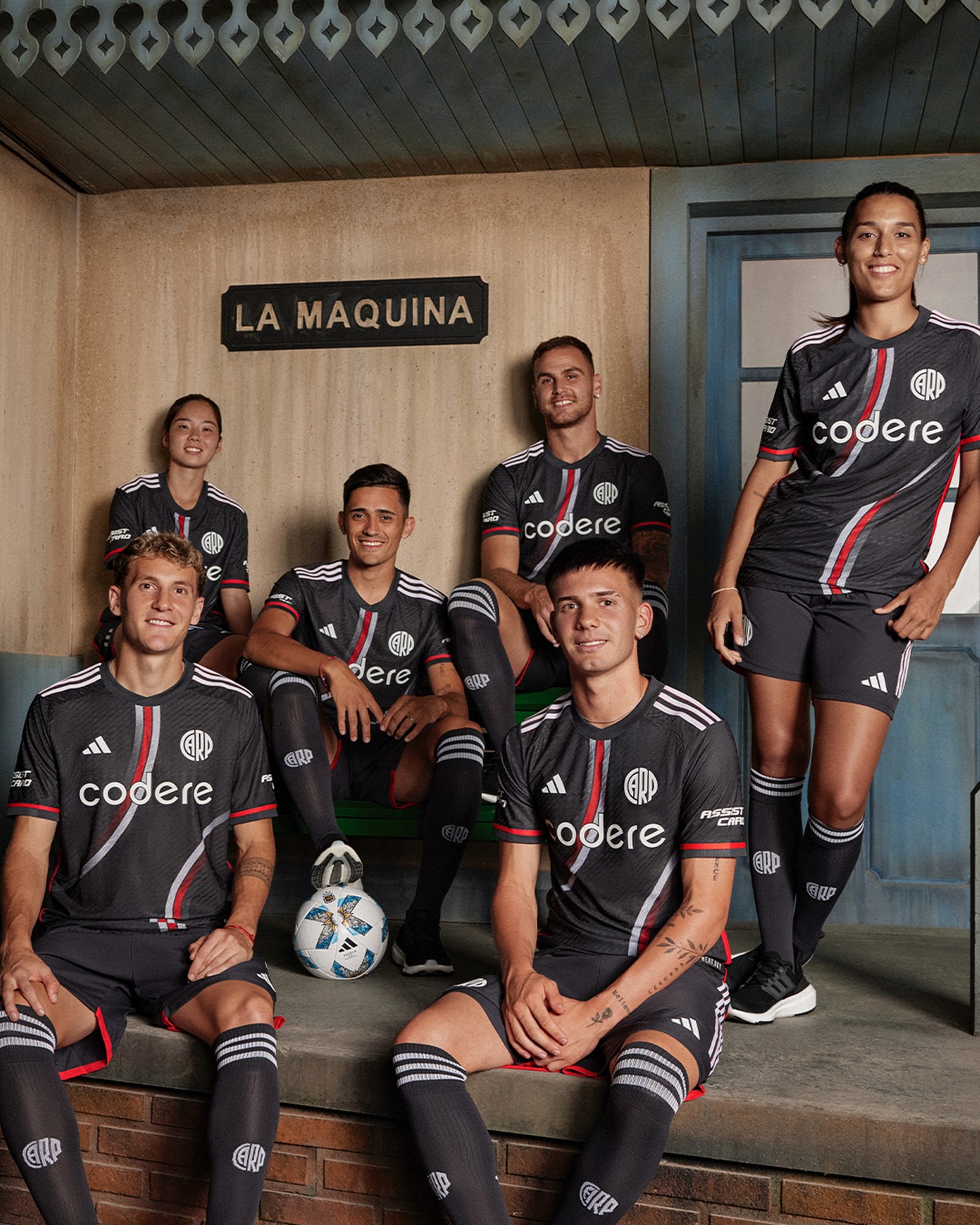 River Plate 3e shirt 2024-2025 geïnspireerd door locomotief! 