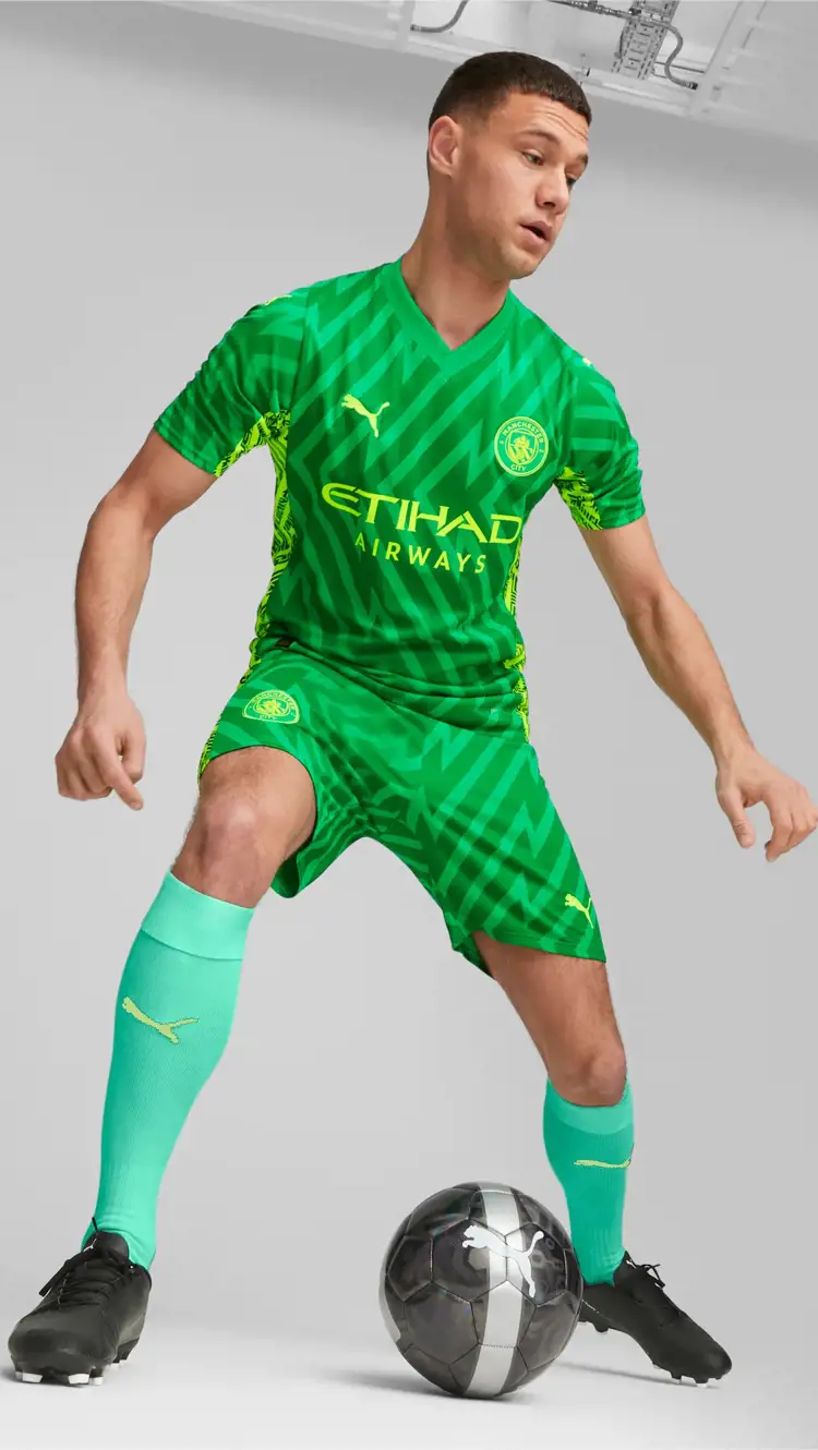 Dit is het Manchester City keepersshirt 2023-2024