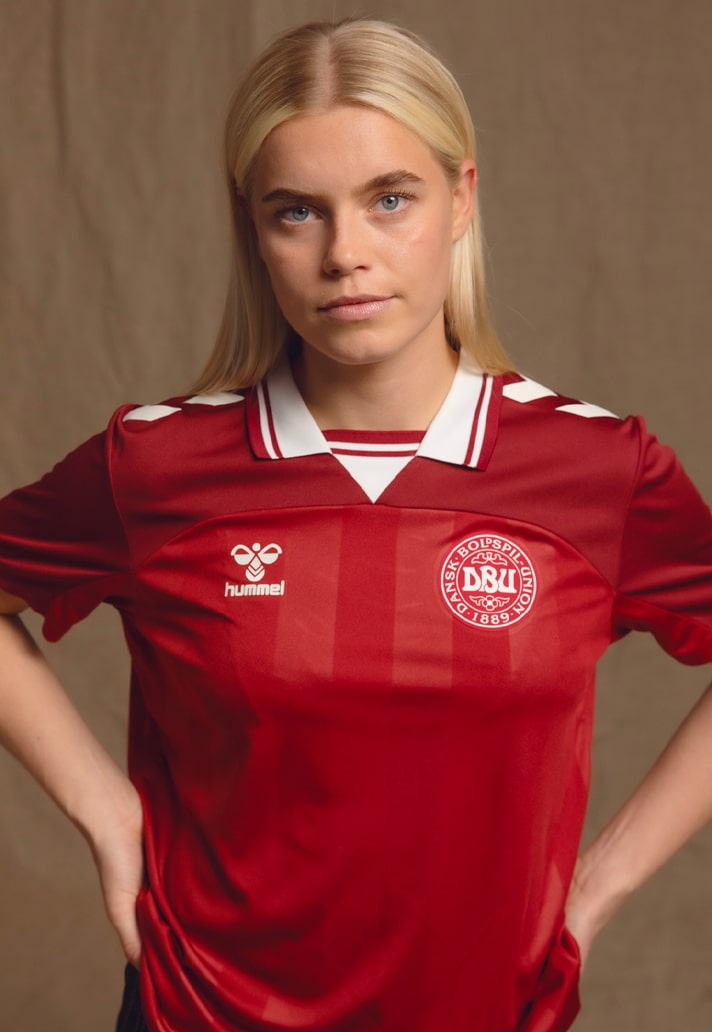 Dit zijn de Denemarken EK 2025 vrouwen voetbalshirts