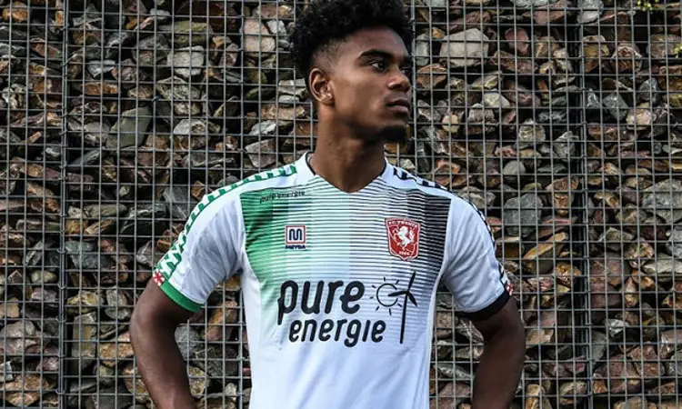 FC Twente derde wedstrijdshirt 2020-2021