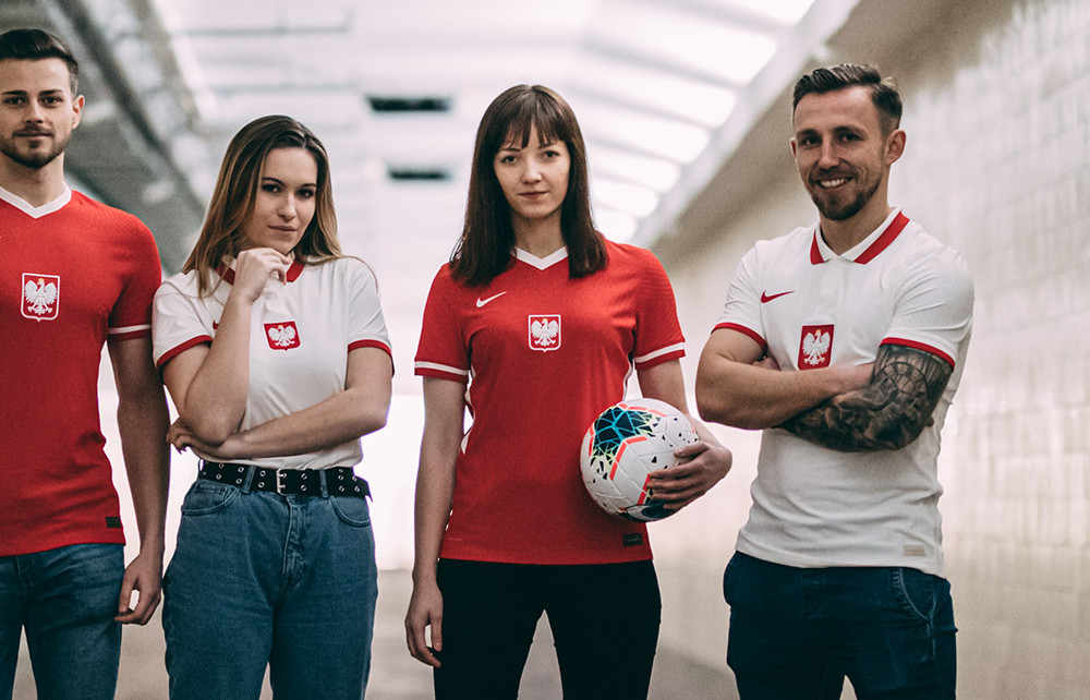 polen-voetbalshirts-2020-2021-b.jpg