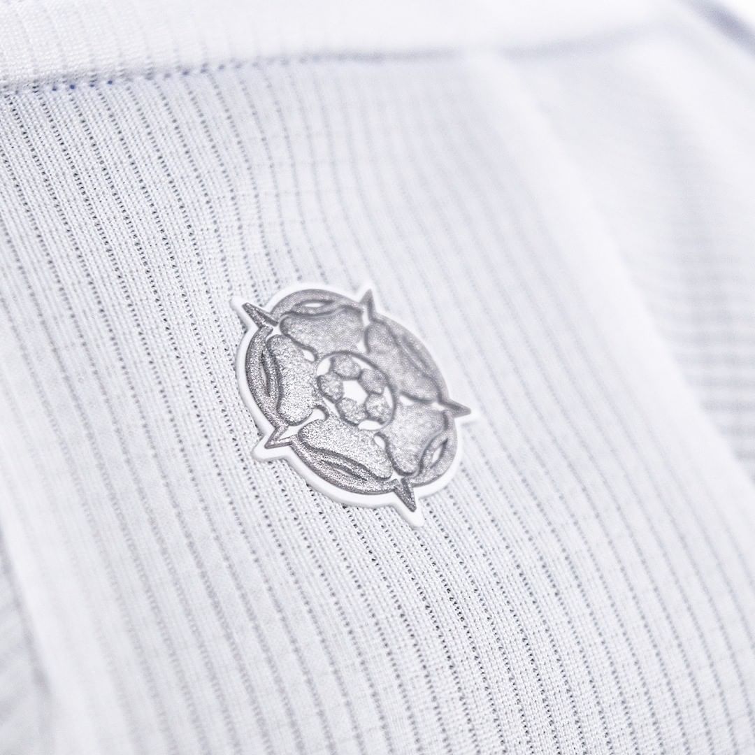 Detail Leeds United voetbalshirt 2020-2021