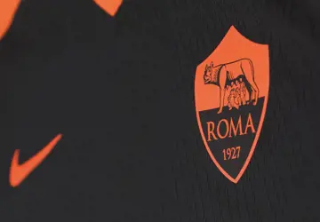 as-roma-3e-shirt-2020-21.jpg