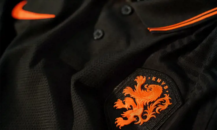 Oranje Leeuwinnen voetbalshirts 2020-2021