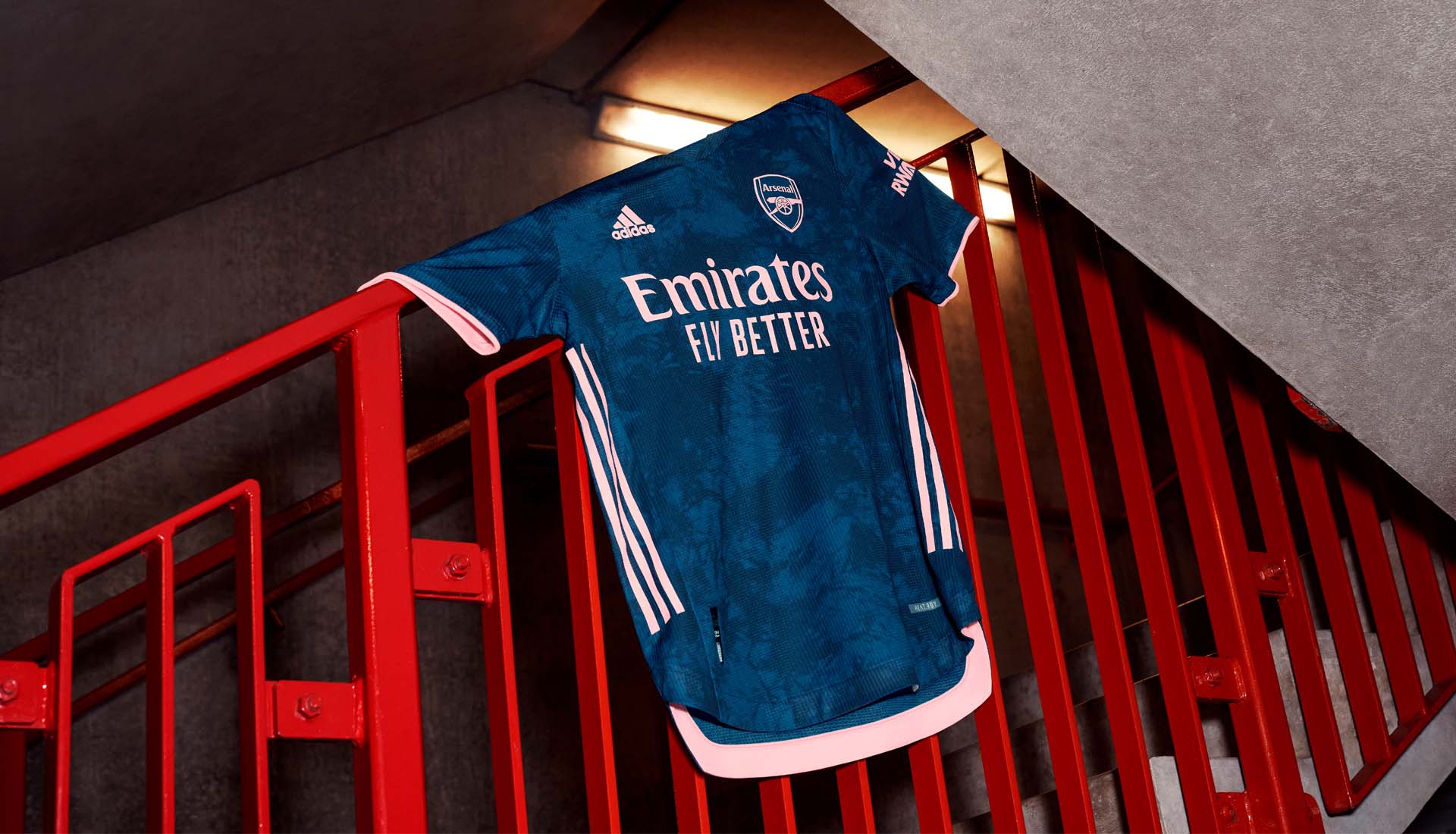 arsenal-3e-shirt-2020-2021.jpg