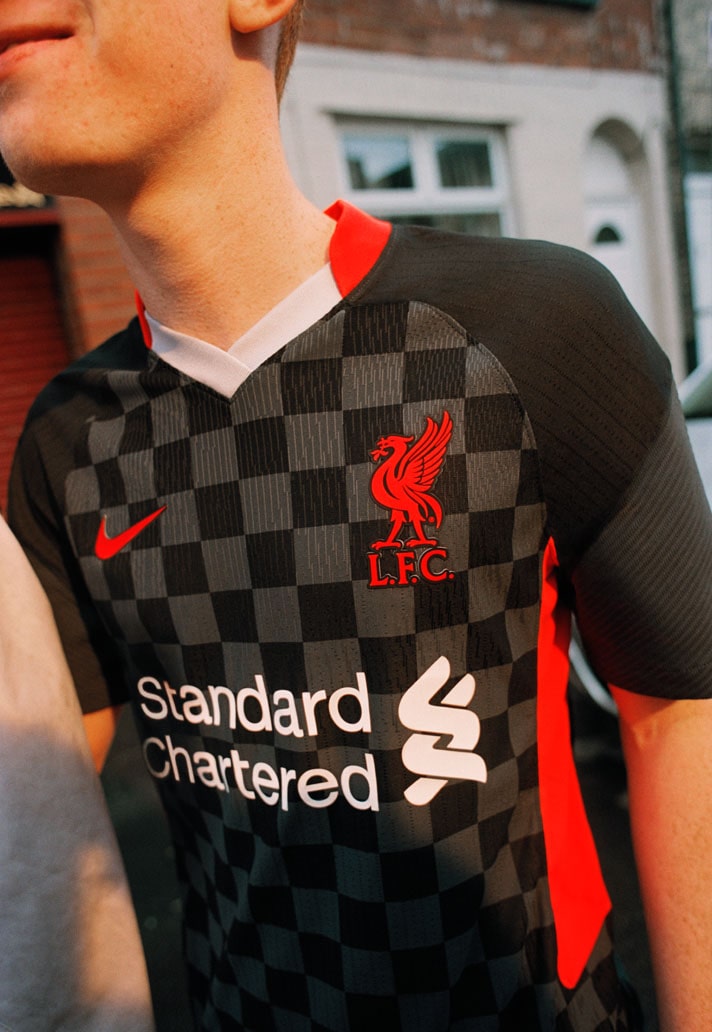 zwart Liverpool uitshirt 2020-2021