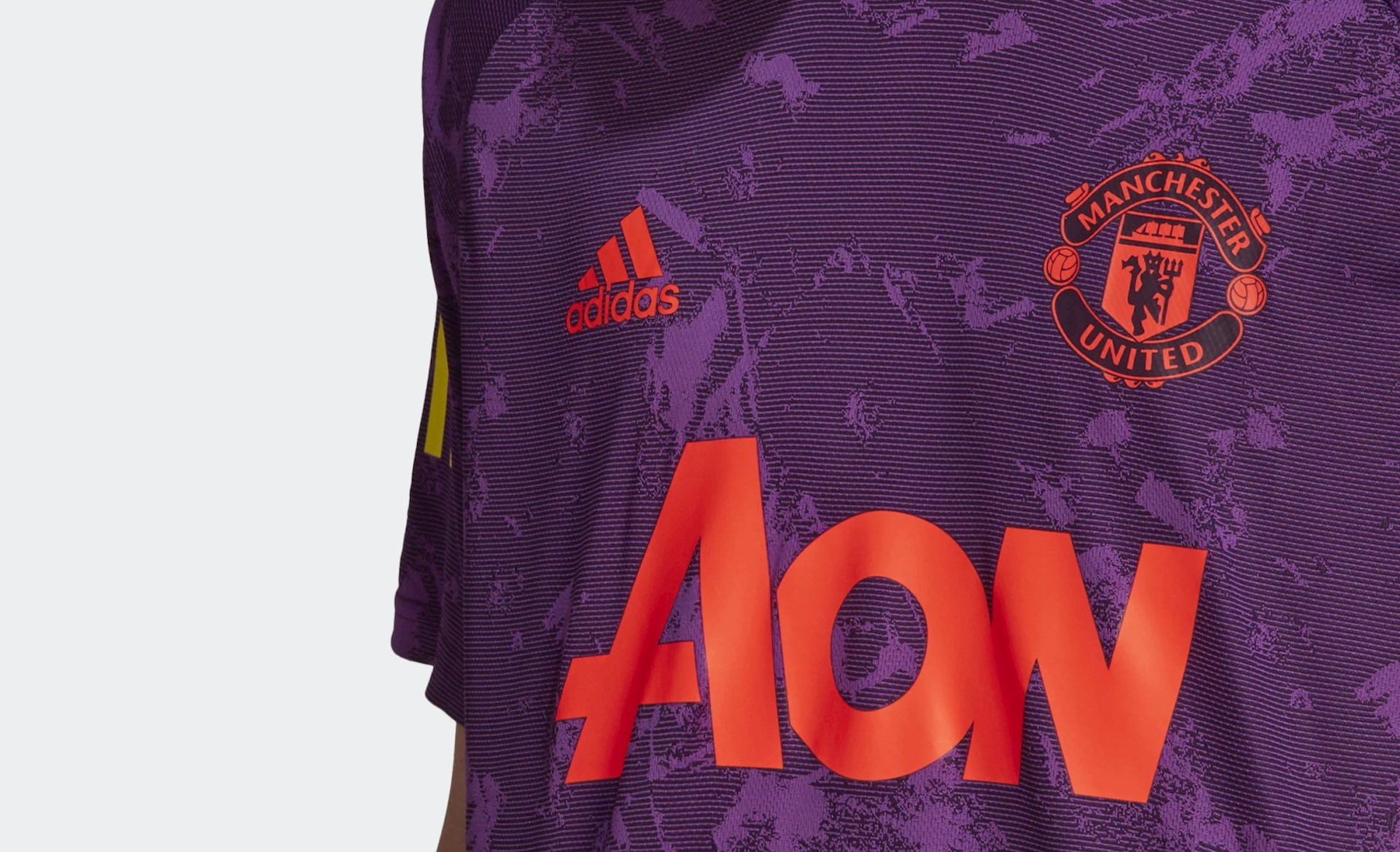 manchester-united-training-shirt-2020-21.jpg