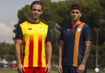 catalonievoetbalshirts20142015.jpg