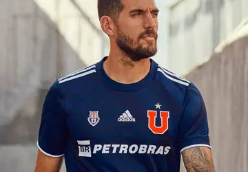 universidad-de-chile-voetbalshirts-2021.jpg