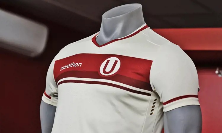 Universitario voetbalshirts 2021