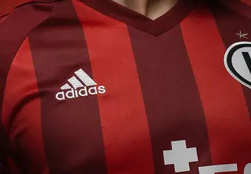 legia-warschau-3e-voetbalshirt-2021.jpg