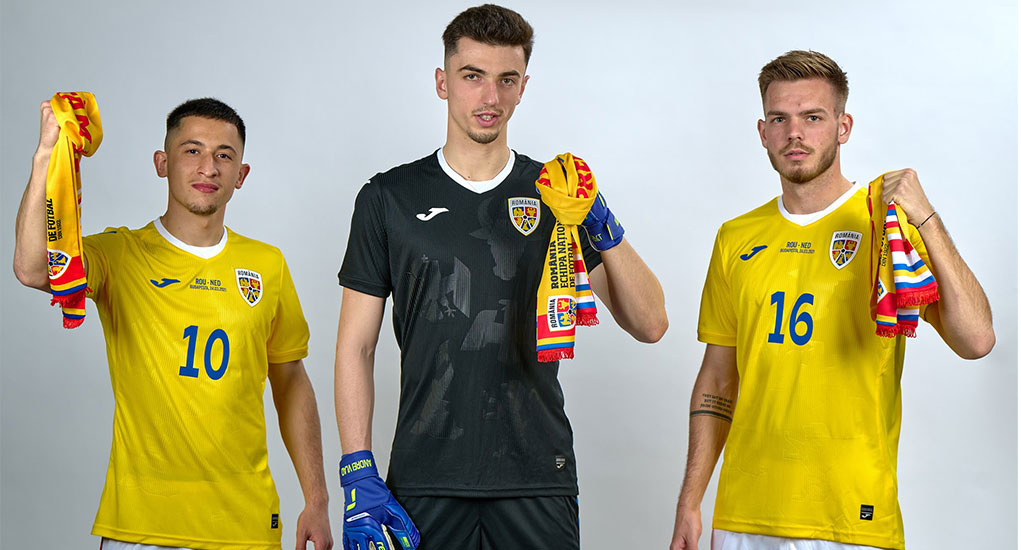 roemenie-voetbalshirts-2021-2022.jpg