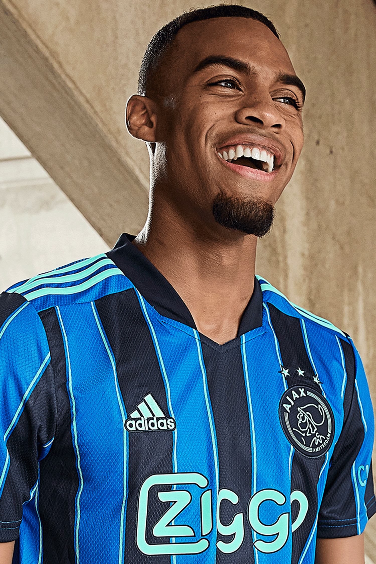 Ajax uitshirt adidas 2021-2022