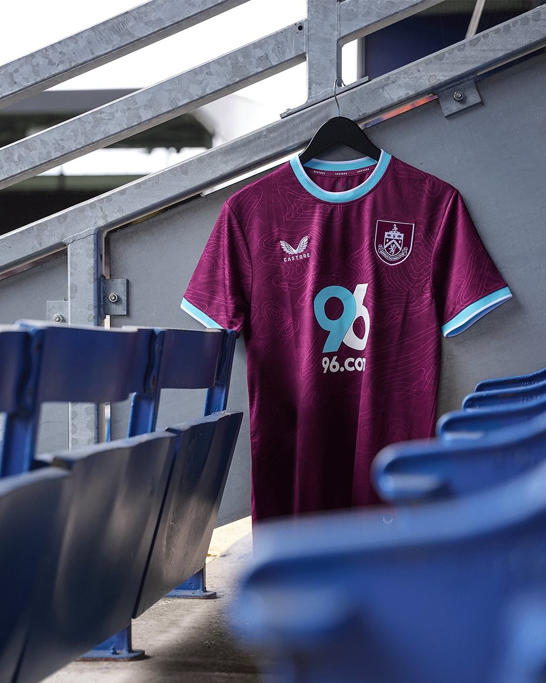 Burnley FC voetbalshirts 2025-2026 geïnspireerd door landschap
