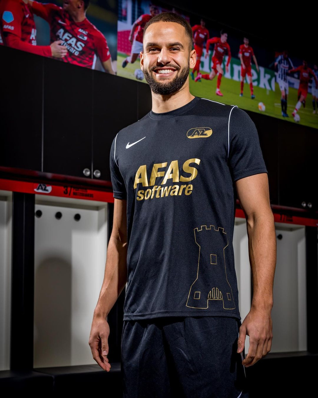 kort wolf ingewikkeld AZ Victorie Goud voetbalshirt 2021 - Voetbalshirts.com