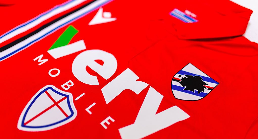 sampdoria-3e-shirt-2021-2022.jpg
