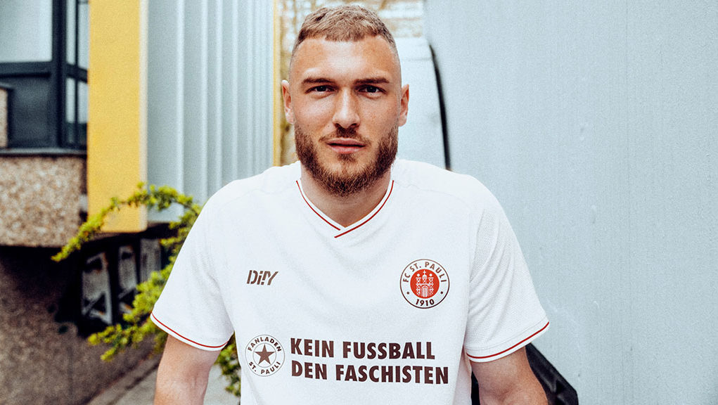 fc-sankt-pauli-uitshirt-2021-2022-dii.jpg