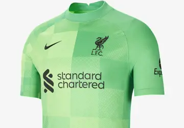 liverpool-keeper-shirt-2021-2022-b.jpg