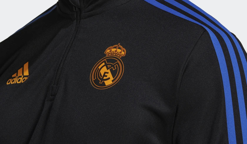 real-madrid-trainingspak-21-22.jpg