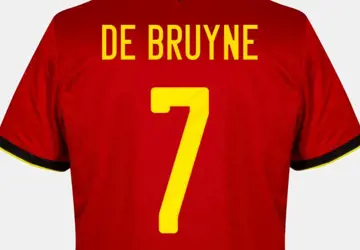officiele-bedrukking-en-rugnummers-belgie-2021-2022.jpg
