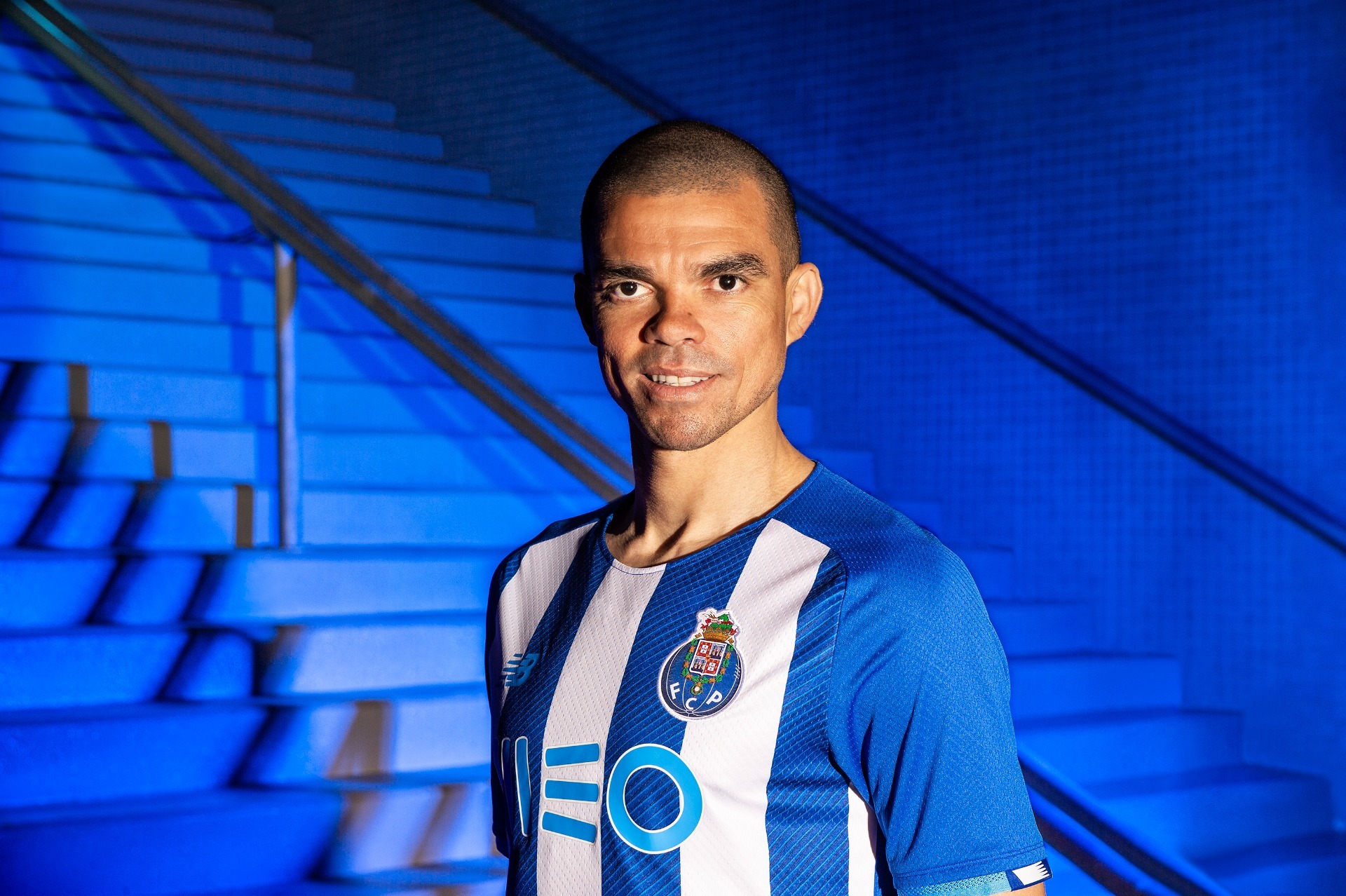 fc-porto-thuisshirt-2021-2022.jpg