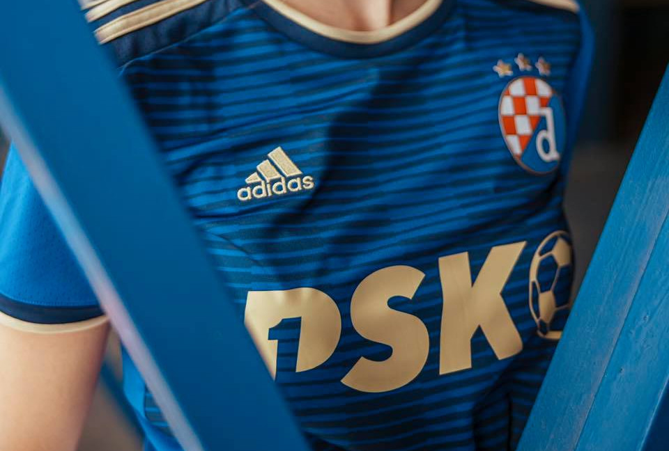 dinamo-zagreb-voetbalshirts-2021-2022.jpg