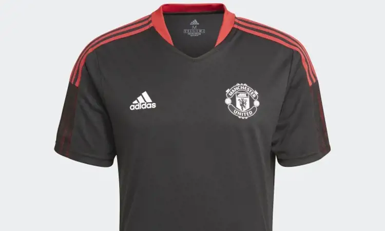 Manchester United trainingsshirts 2021-2022