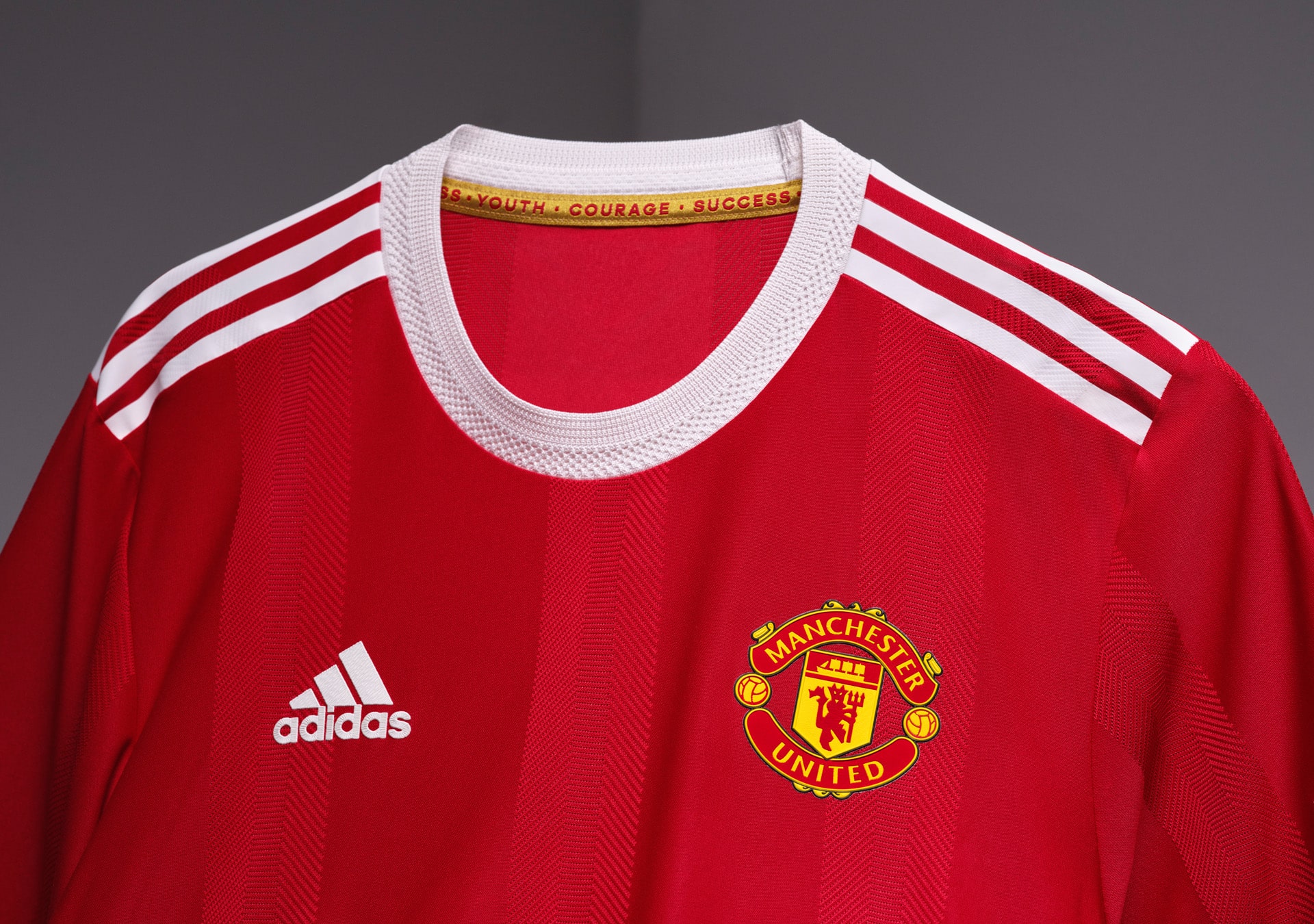 manchester-united-thuisshirt-2021-2022-adidas.jpg