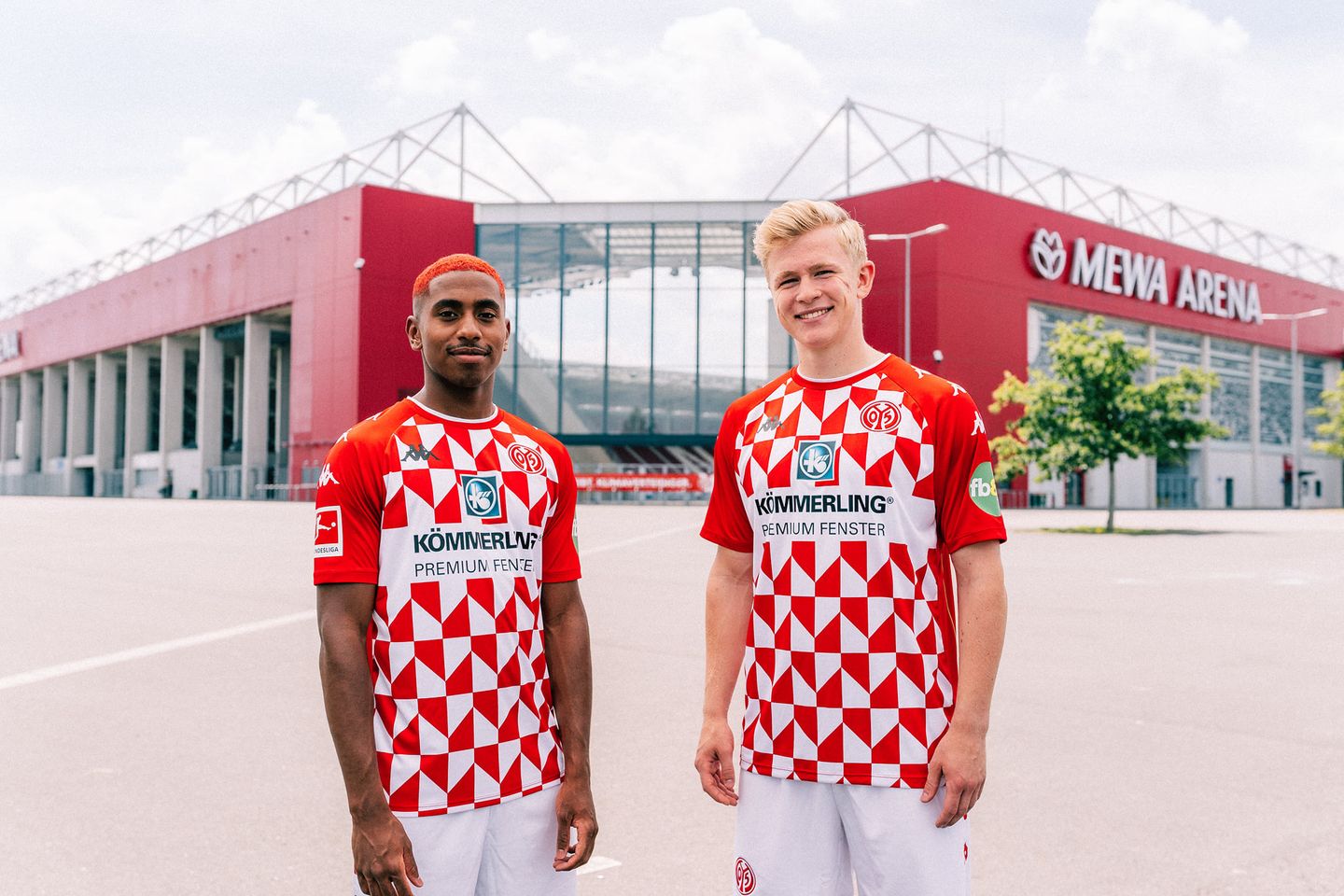 fsv-mainz-voetbalshirts-2021-2022.jpeg