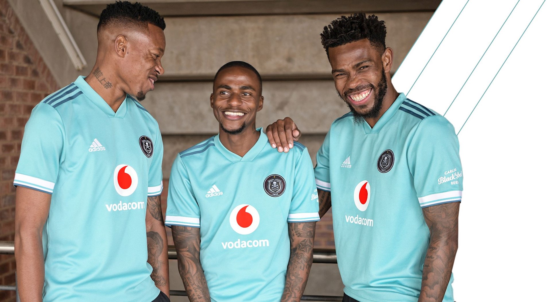 orlando-pirates-uitshirt-2021-2022.jpg
