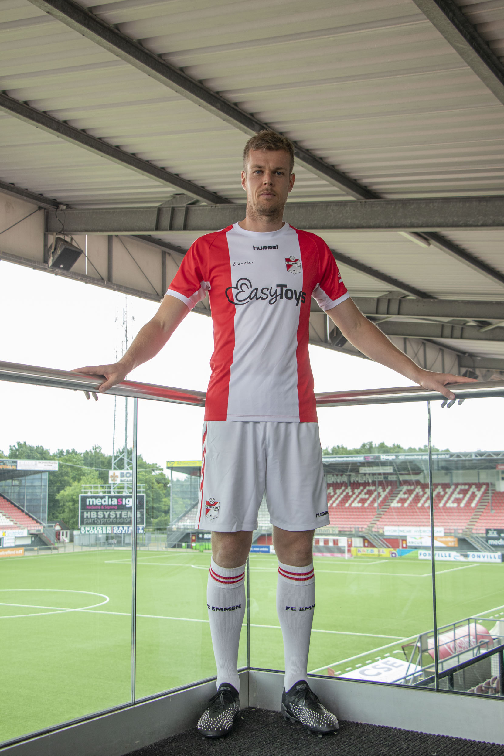 FC Emmen thuisshirt 2021-2022