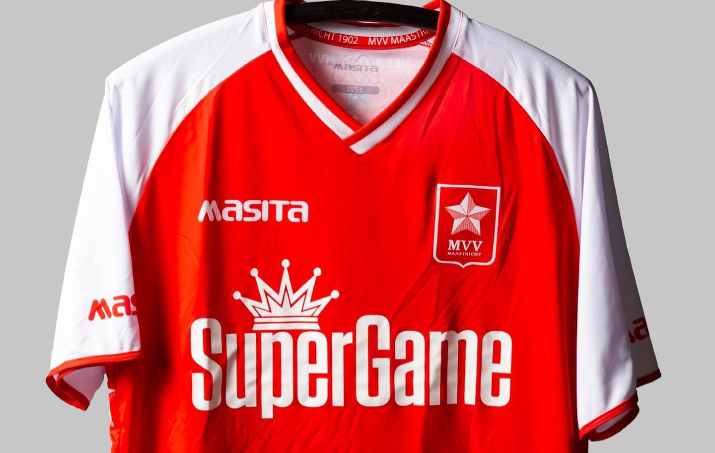 mvv-maastricht-voetbalshirts-2021-2022.jpg