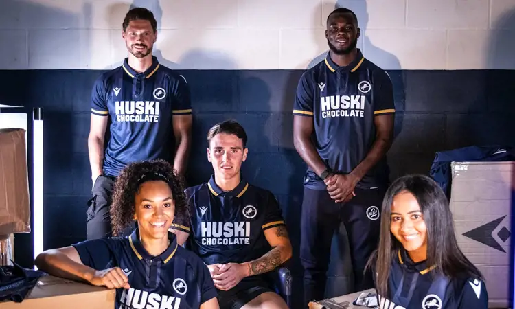 Millwall FC voetbalshirts 2021-2022